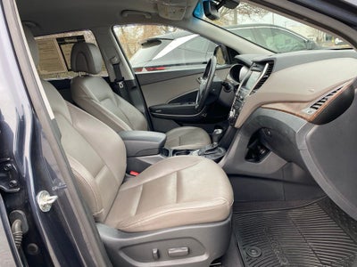 2017 Hyundai Santa Fe SE