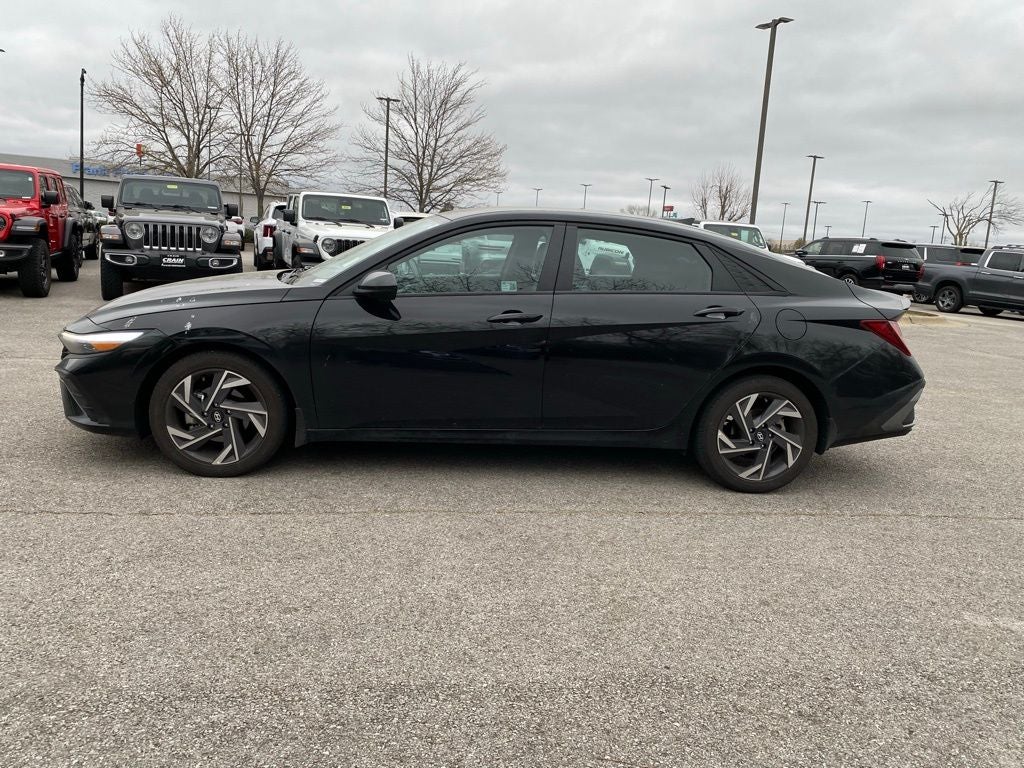 2025 Hyundai Elantra SEL Sport