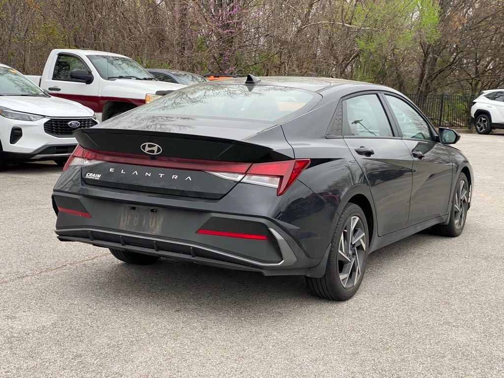 2025 Hyundai Elantra SEL Sport