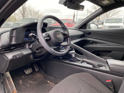 2025 Hyundai Elantra SEL Sport