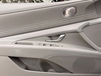 2025 Hyundai Elantra SEL Sport 1 OWNER CAR FAX