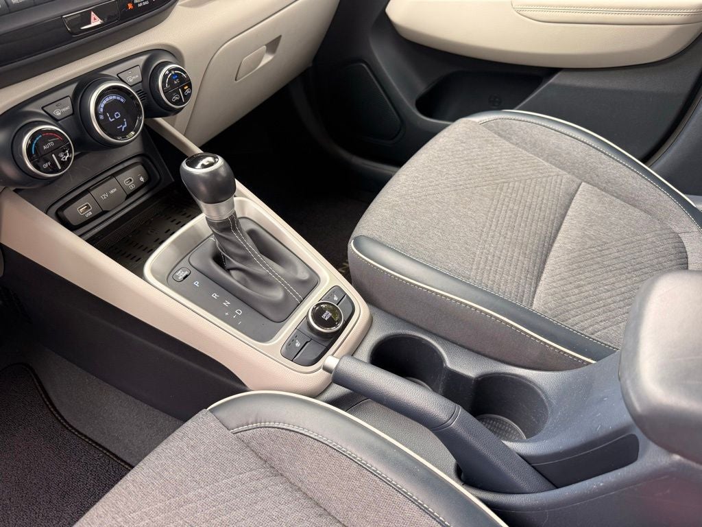 2023 Hyundai Venue Limited ONE OWNER CLEAN CARFAX
