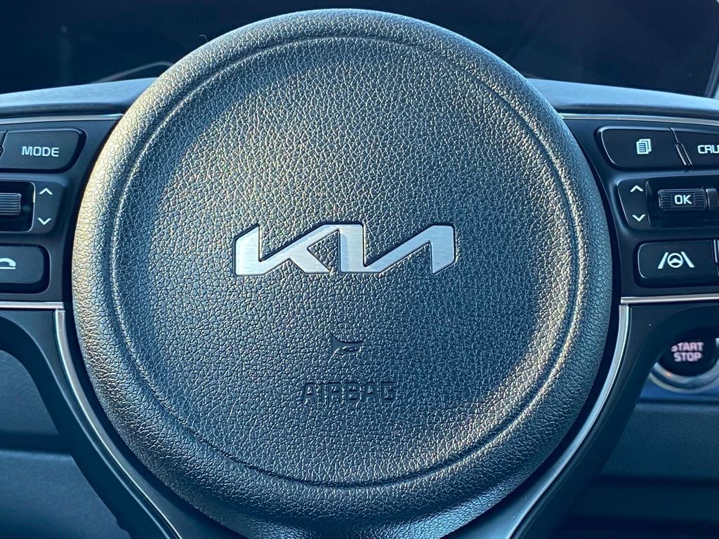 2022 Kia Niro LXS