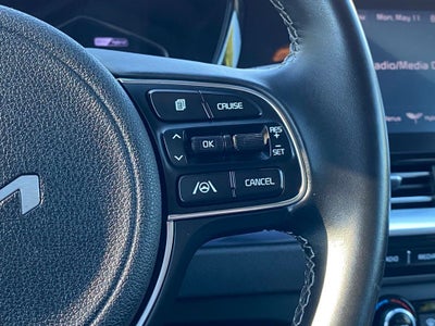 2022 Kia Niro LXS