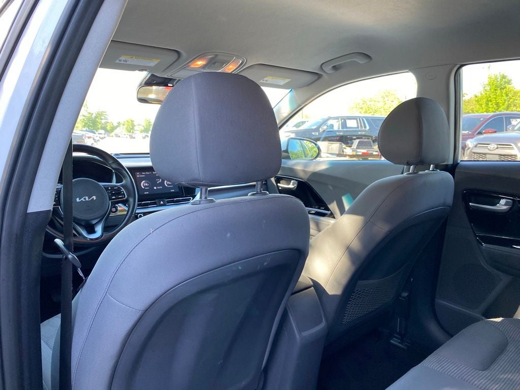 2022 Kia Niro LXS