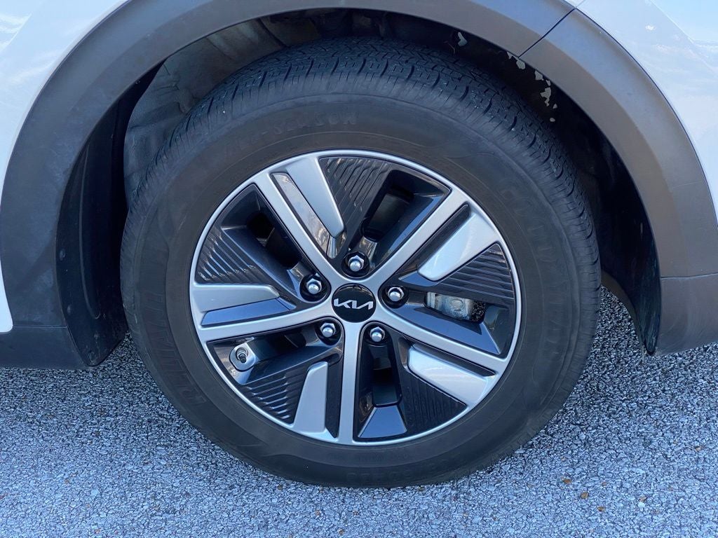 2022 Kia Niro LXS