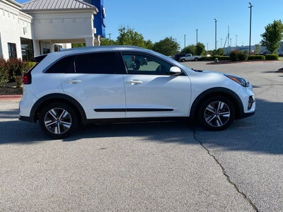 2022 Kia Niro LXS