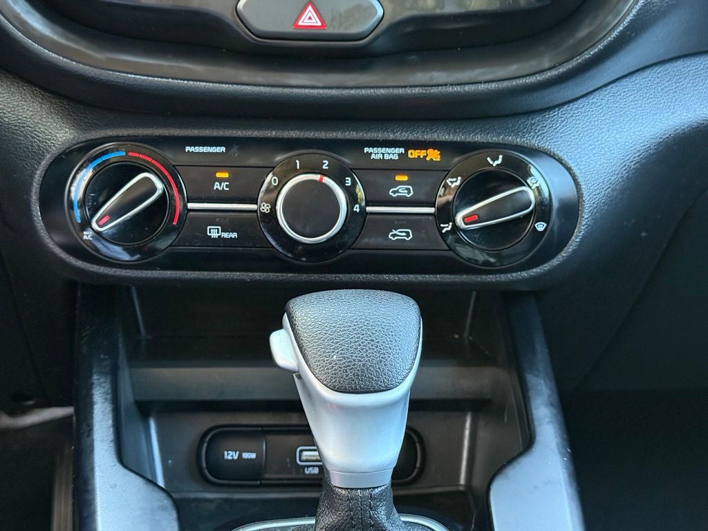 2022 Kia Soul LX - CLEAN CARFAX
