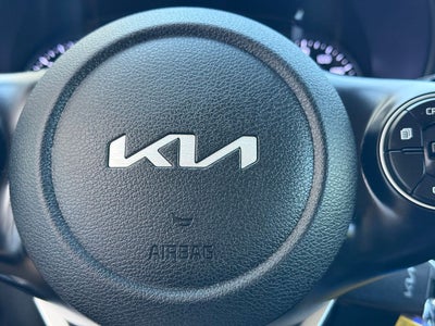 2022 Kia Soul LX - CLEAN CARFAX