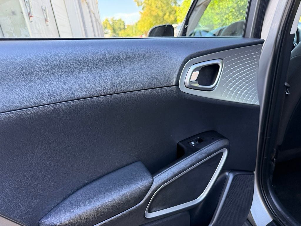 2022 Kia Soul LX - CLEAN CARFAX