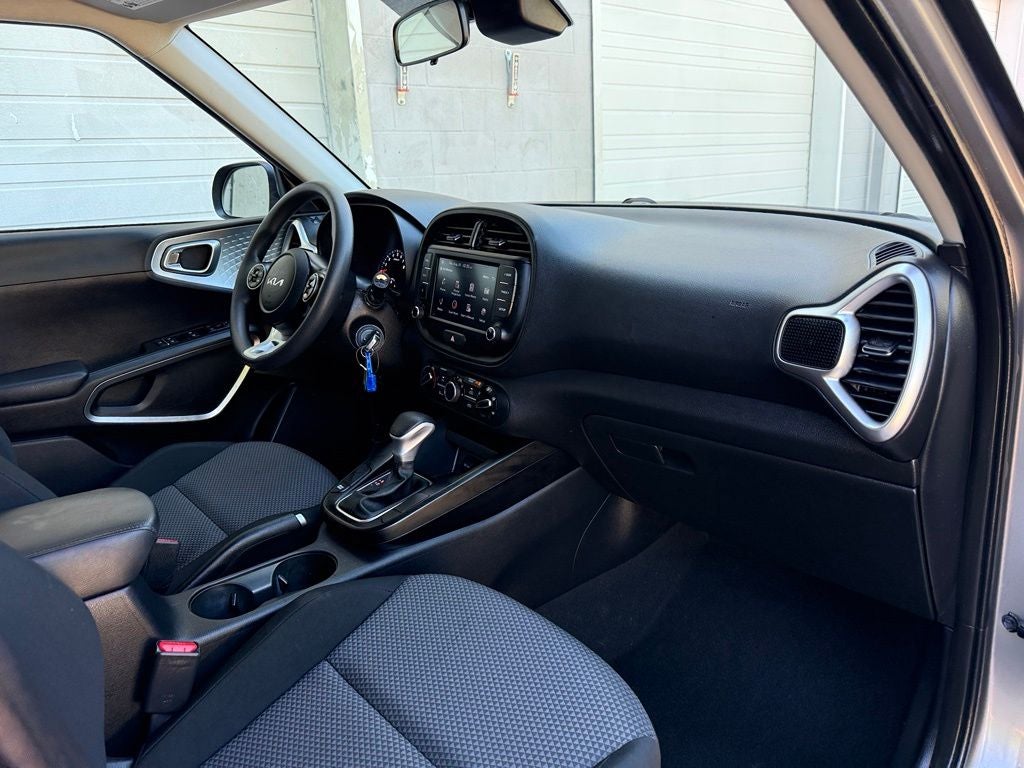 2022 Kia Soul LX - CLEAN CARFAX