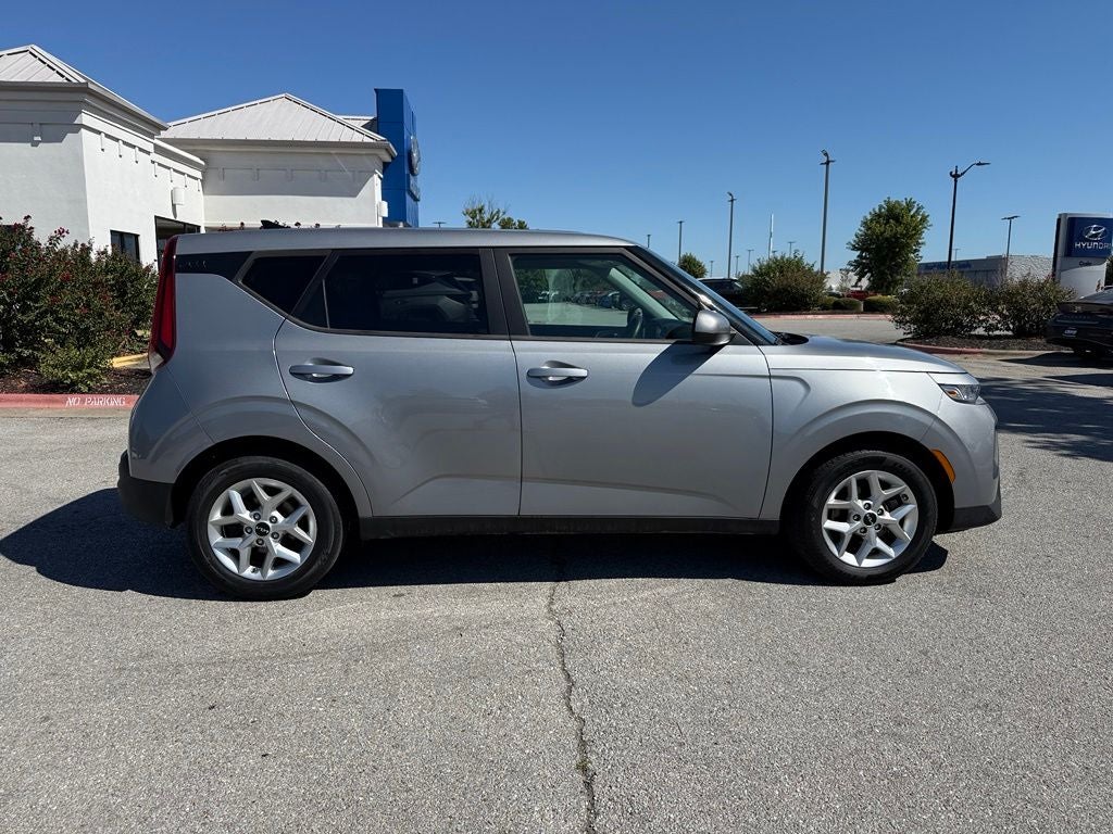 2022 Kia Soul LX - CLEAN CARFAX