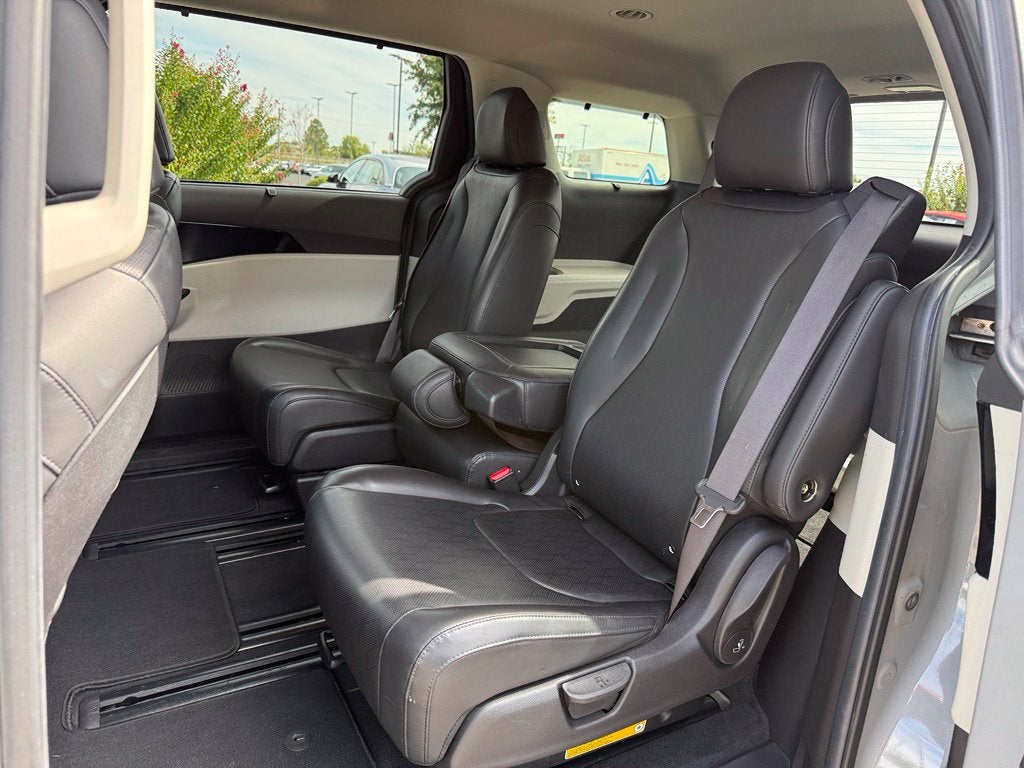 2022 Kia Carnival EX - CARFAX ONE OWNER