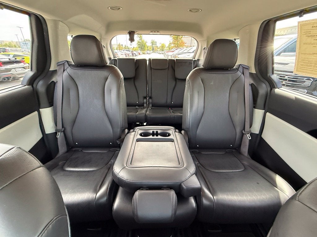 2022 Kia Carnival EX - CARFAX ONE OWNER