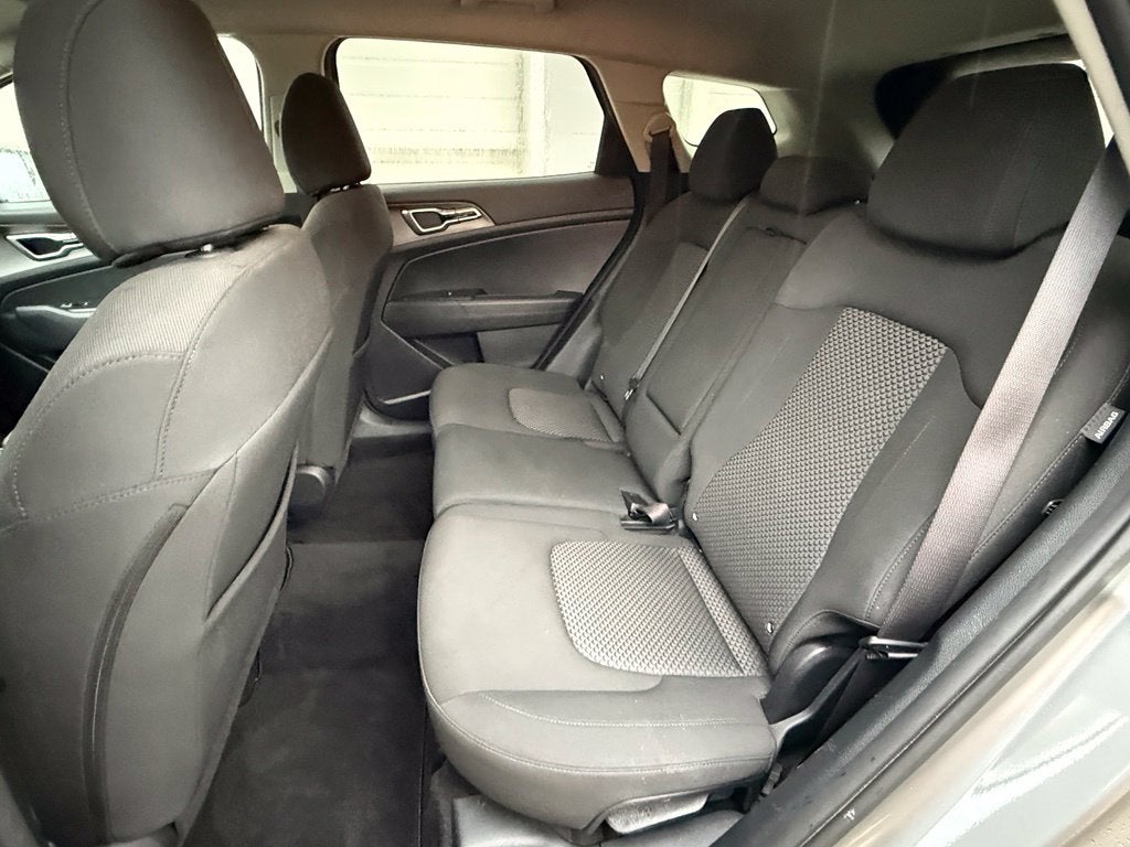 2025 Kia Sportage LX - CLEAN CARFAX / ONE OWNER