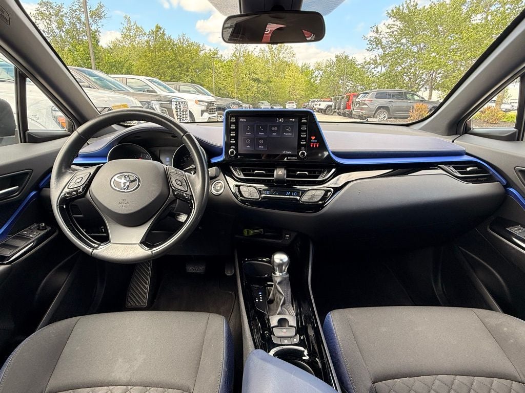 2021 Toyota C-HR XLE POWER LIFTGATE