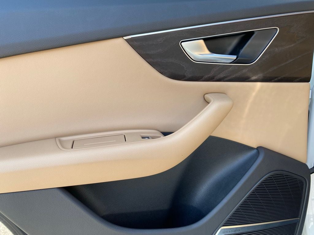 2022 Audi Q8 55 Premium Plus quattro