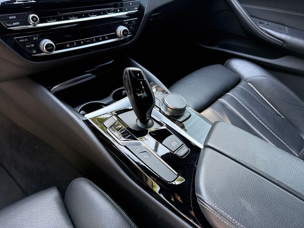 2018 BMW 5 Series 530e xDrive iPerformance
