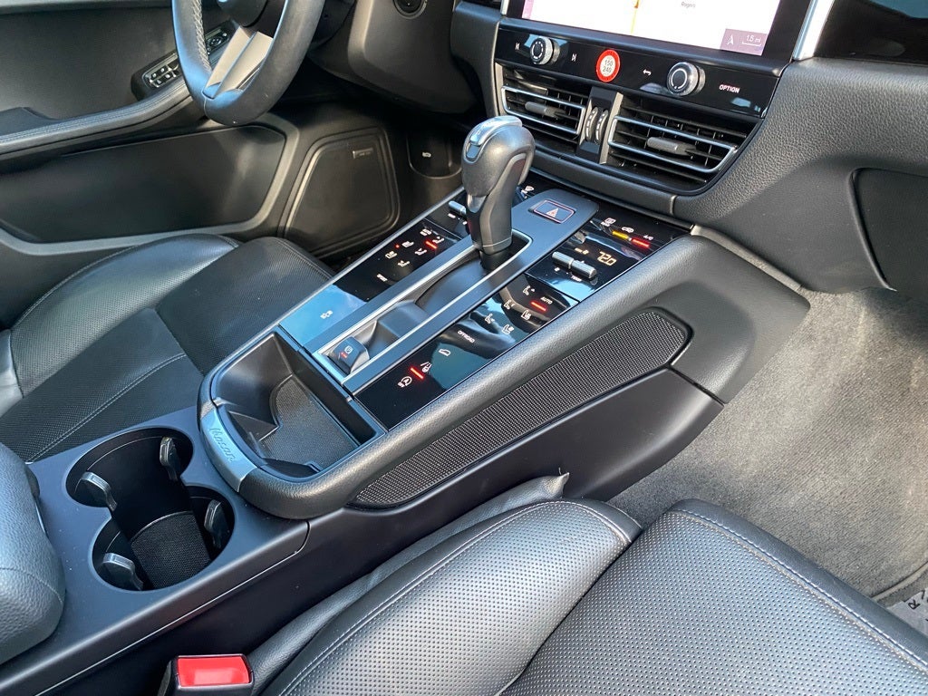 2022 Porsche Macan Base AWD / PANO ROOF / CLEAN CARFAX