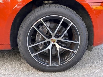 2022 Porsche Macan Base AWD / PANO ROOF / CLEAN CARFAX