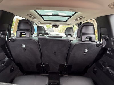 2022 Volvo XC90 T6 Momentum - AWD / PANORAMIC SUNROOF / ONE OWNER