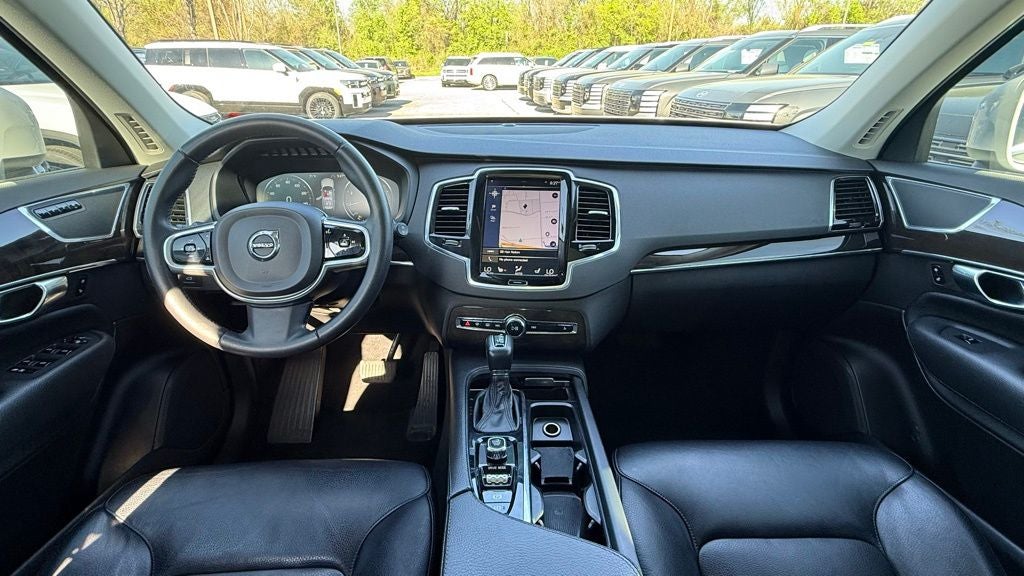 2018 Volvo XC90 T6 Momentum