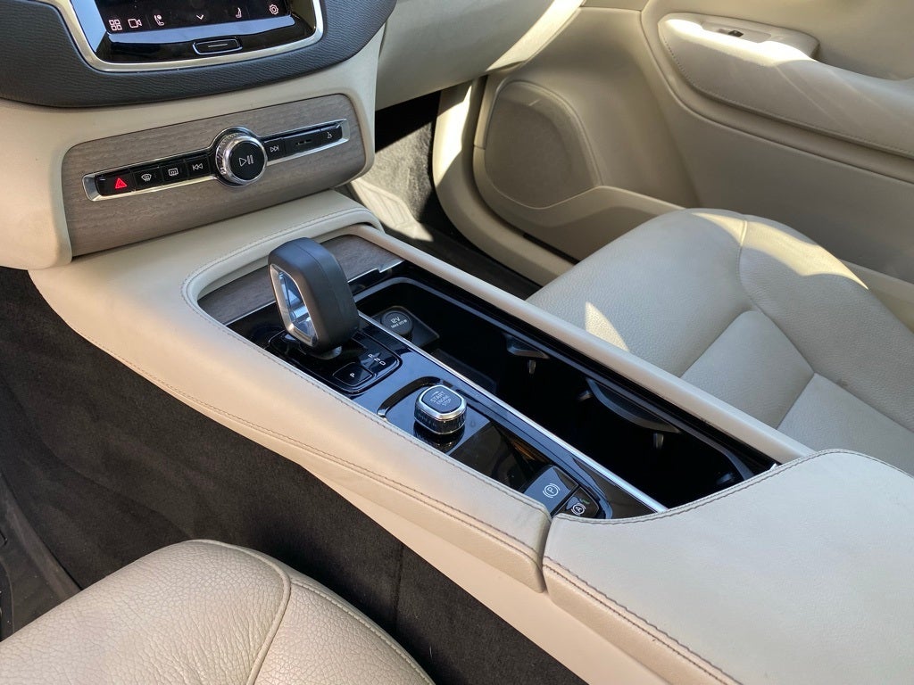 2023 Volvo XC90 Recharge Plug-In Hybrid T8 Plus Bright Theme 7 Passenger