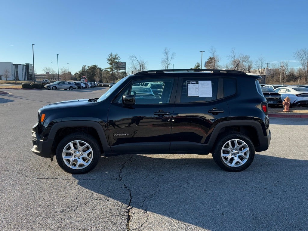 2017 Jeep Renegade Latitude SUPER CLEAN