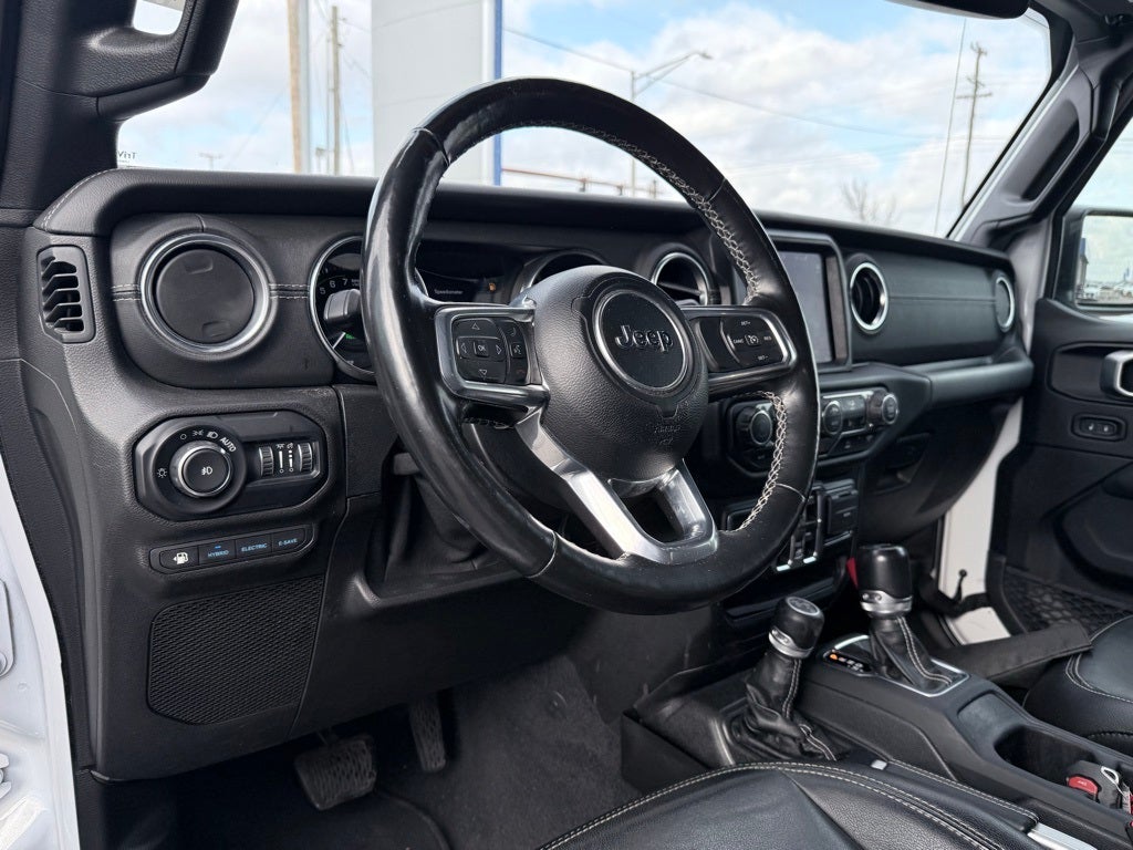 2021 Jeep Wrangler Unlimited Sahara 4xe retractable top