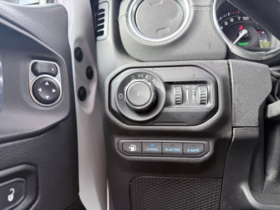 2021 Jeep Wrangler Unlimited Sahara 4xe retractable top