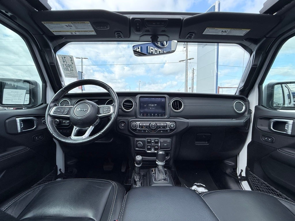 2021 Jeep Wrangler Unlimited Sahara 4xe retractable top