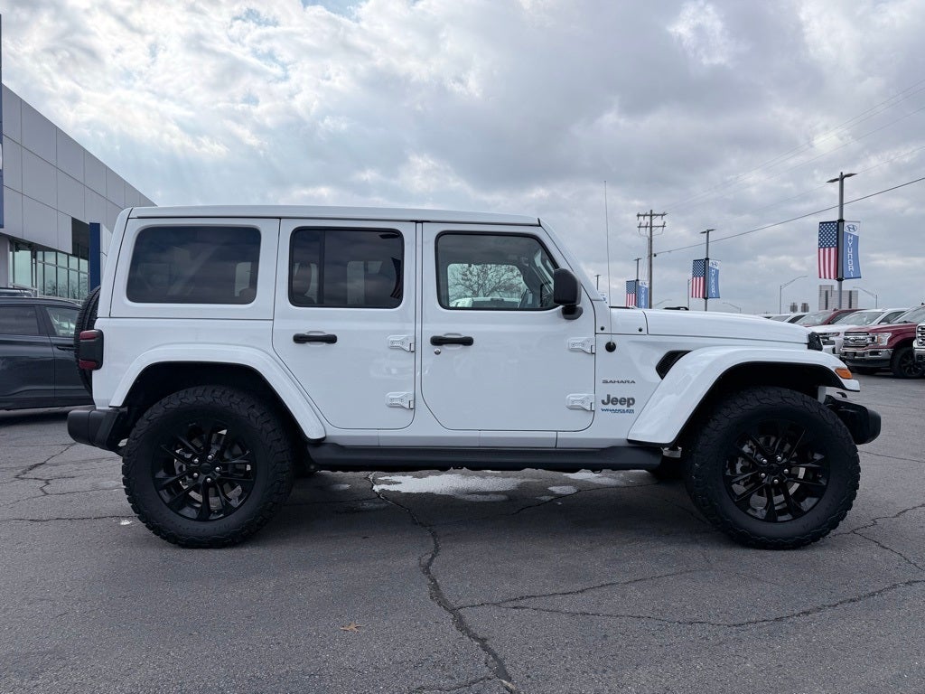 2021 Jeep Wrangler Unlimited Sahara 4xe retractable top