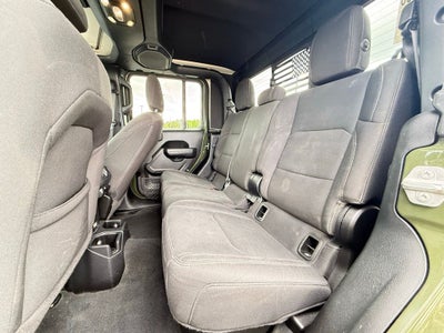 2022 Jeep Gladiator Sport