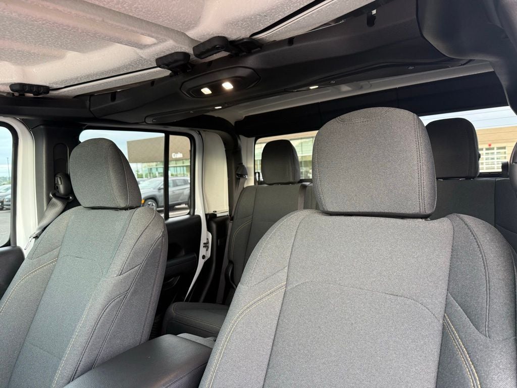 2025 Jeep Gladiator Nighthawk