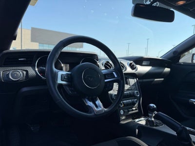 2017 Ford Mustang V6