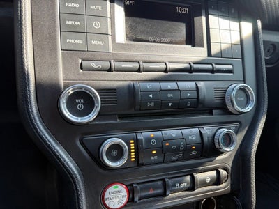 2017 Ford Mustang V6