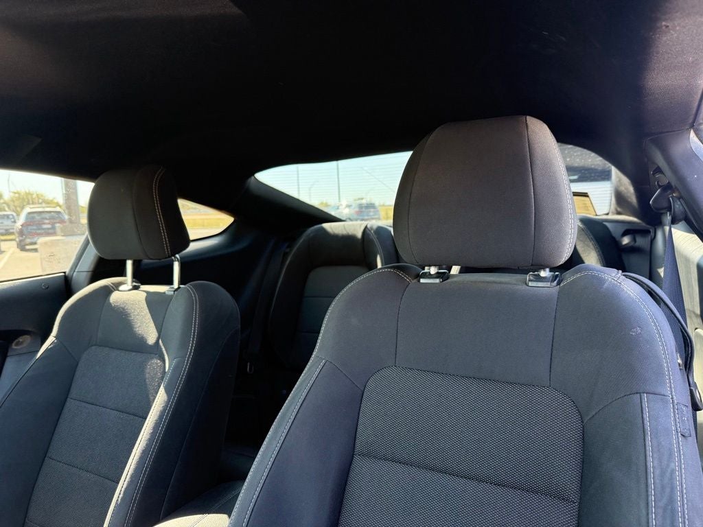 2017 Ford Mustang V6