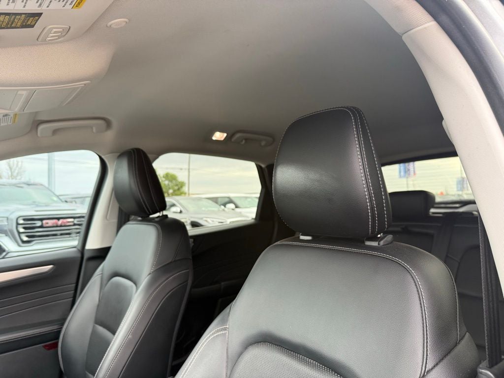 2021 Ford Escape Hybrid Titanium