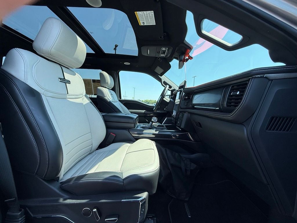2023 Ford F-150 Lightning Platinum