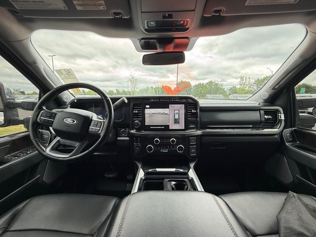 2023 Ford F-350SD Lariat