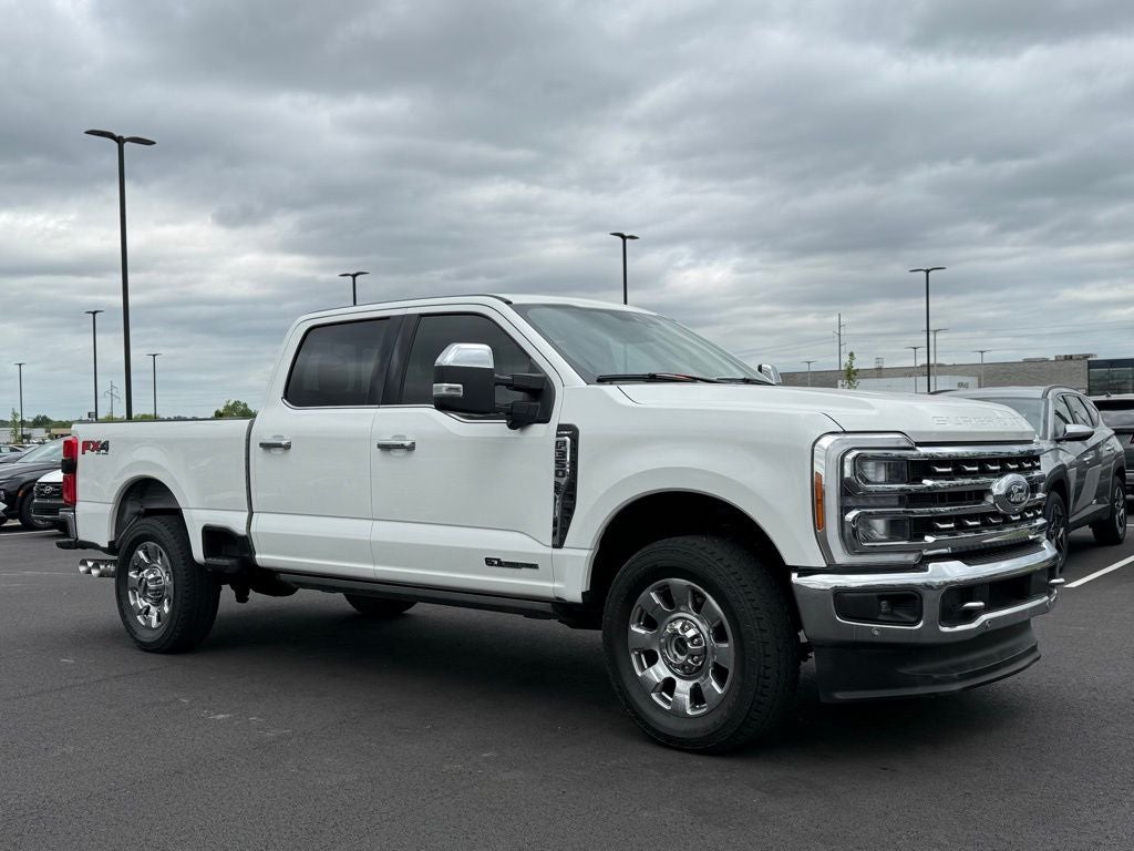2023 Ford F-350SD Lariat