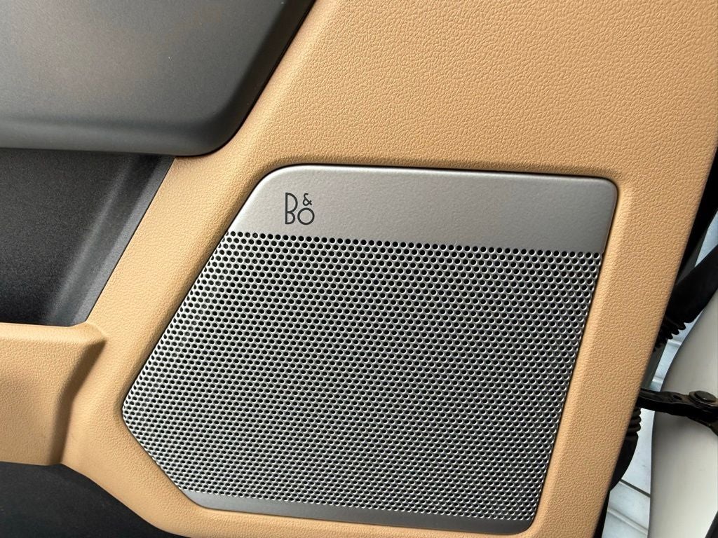 2022 Ford F-150 Lariat EQUIPMENT GROUP 502A
