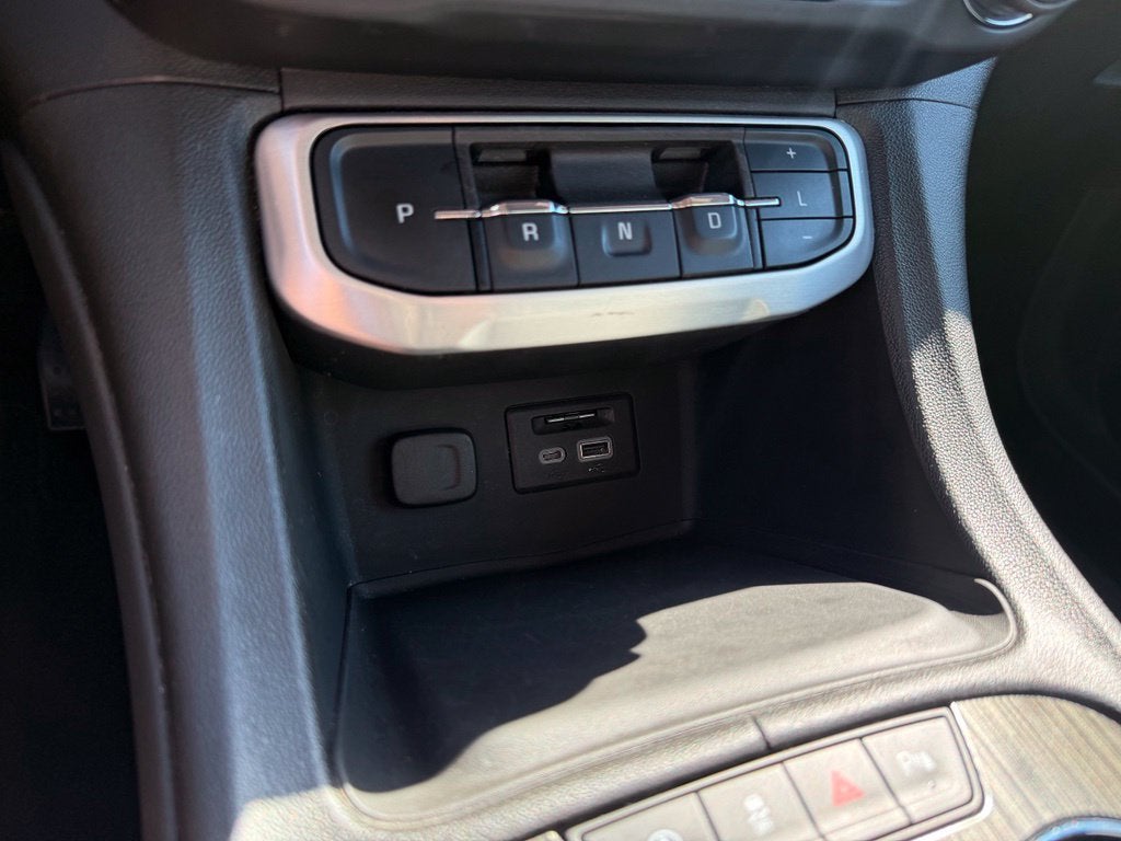 2021 GMC Acadia SLT