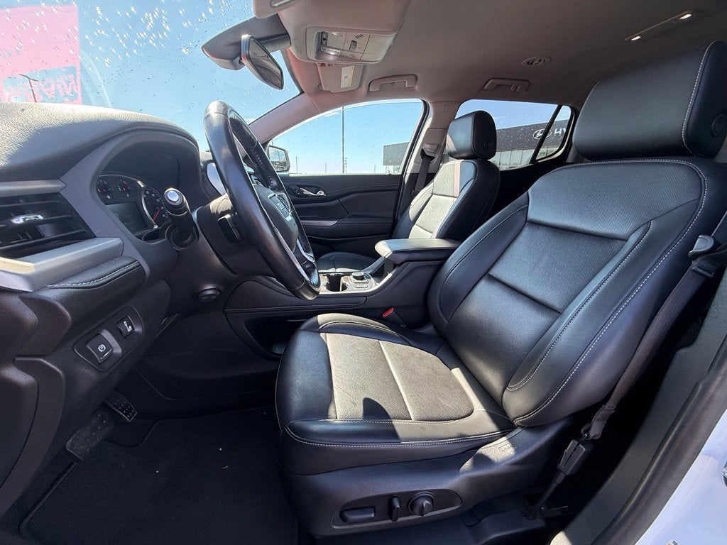 2021 GMC Acadia SLT