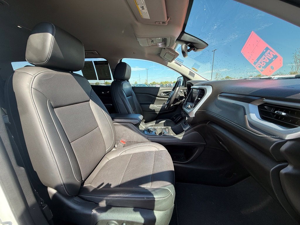 2021 GMC Acadia SLT