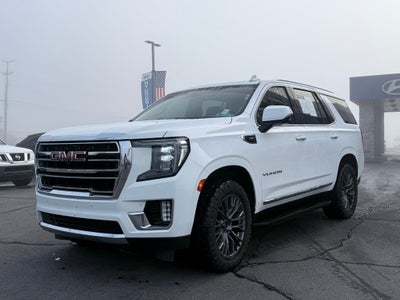 2022 GMC Yukon SLT moon roof/capt seats