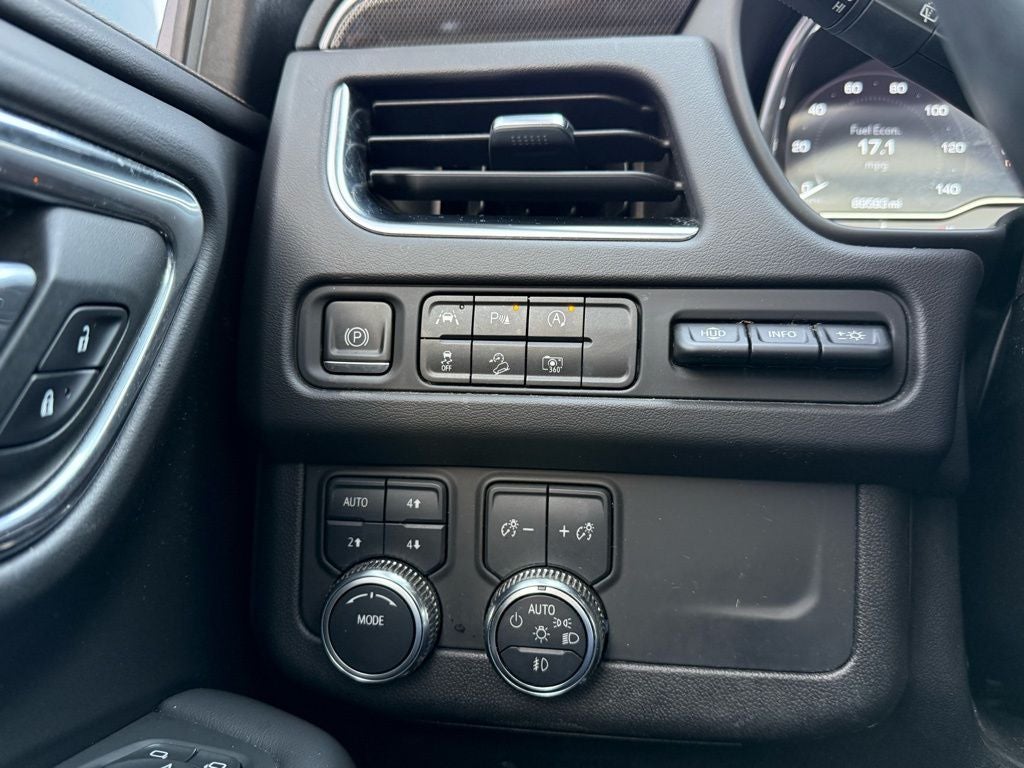 2023 GMC Yukon AT4 TECH PACK,PANO ROOF