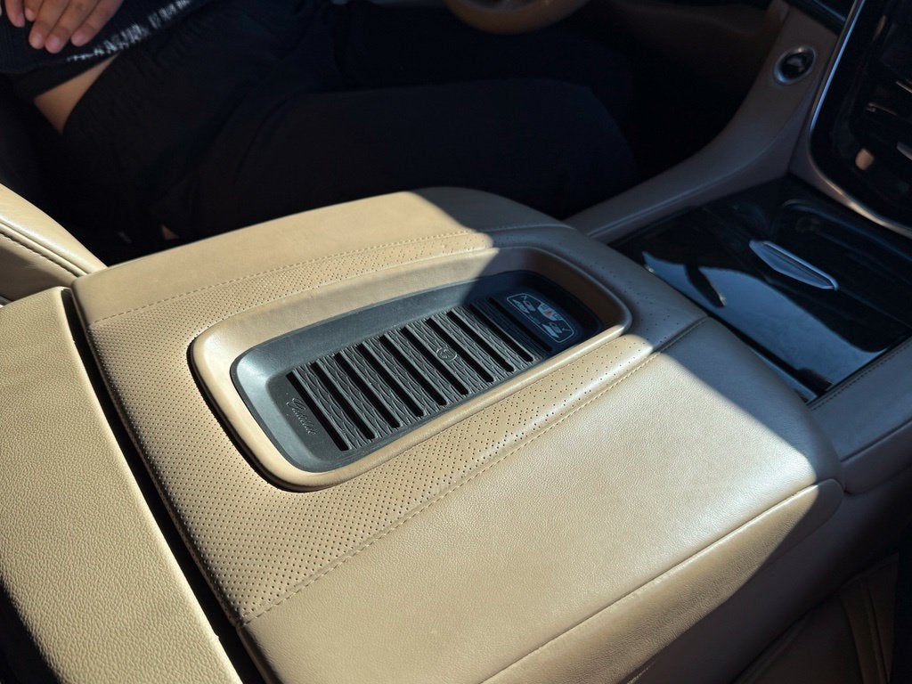 2019 Cadillac Escalade Platinum Edition
