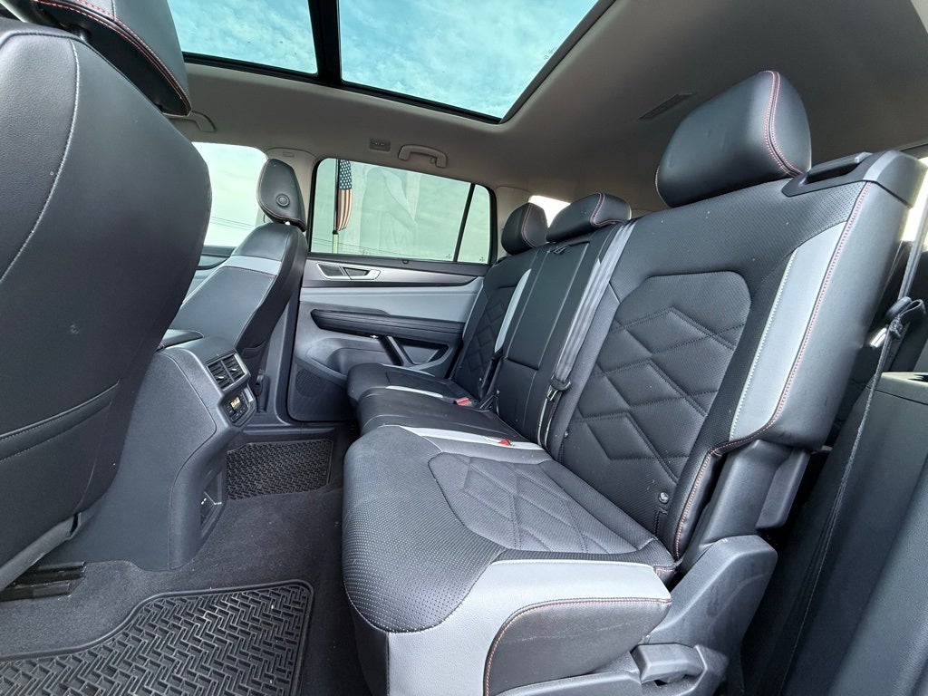 2024 Volkswagen Atlas 2.0T Peak Edition SE w/Technology lifted, wheels, tires