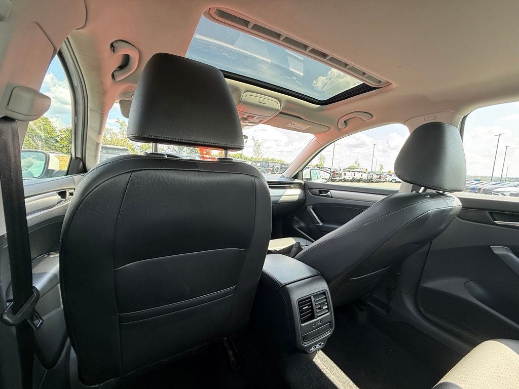 2022 Volkswagen Passat 2.0T SE
